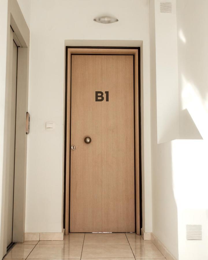 Evzoi Apartment Chalkida Bagian luar foto