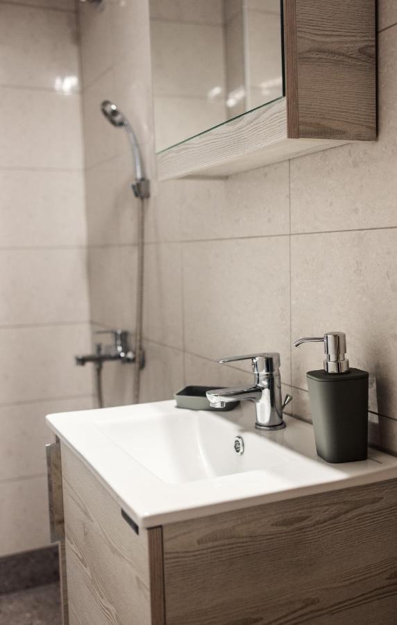 Evzoi Apartment Chalkida Bagian luar foto